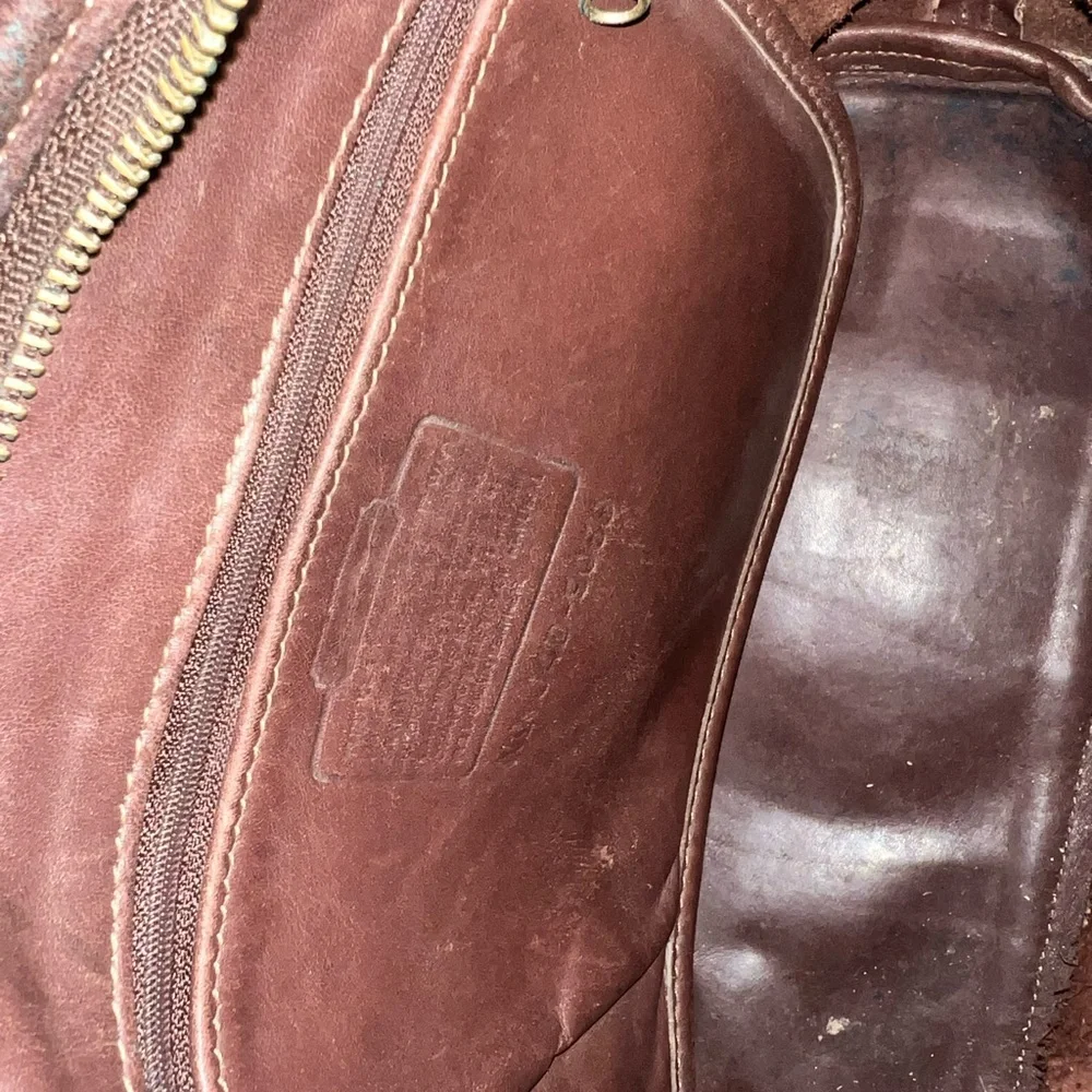 Vintage Coach #9058 Legacy Hobo Bag with Brass Accents - Picture 11 of 12